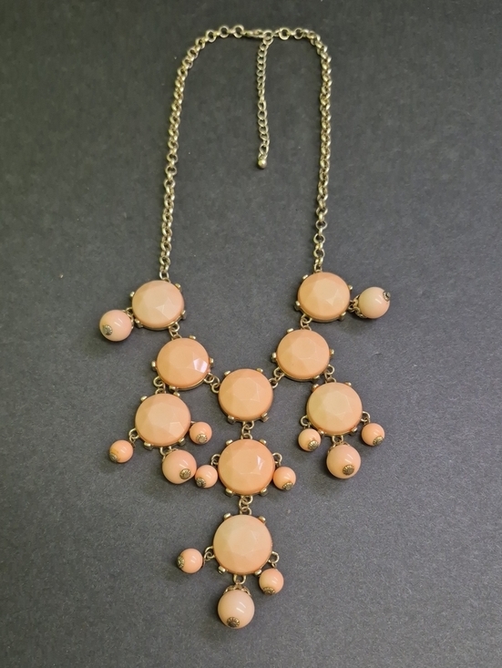 Jewelry - Women's Faceted Peach Chunky Dangle Statement Necklace 17" In. - Unbranded